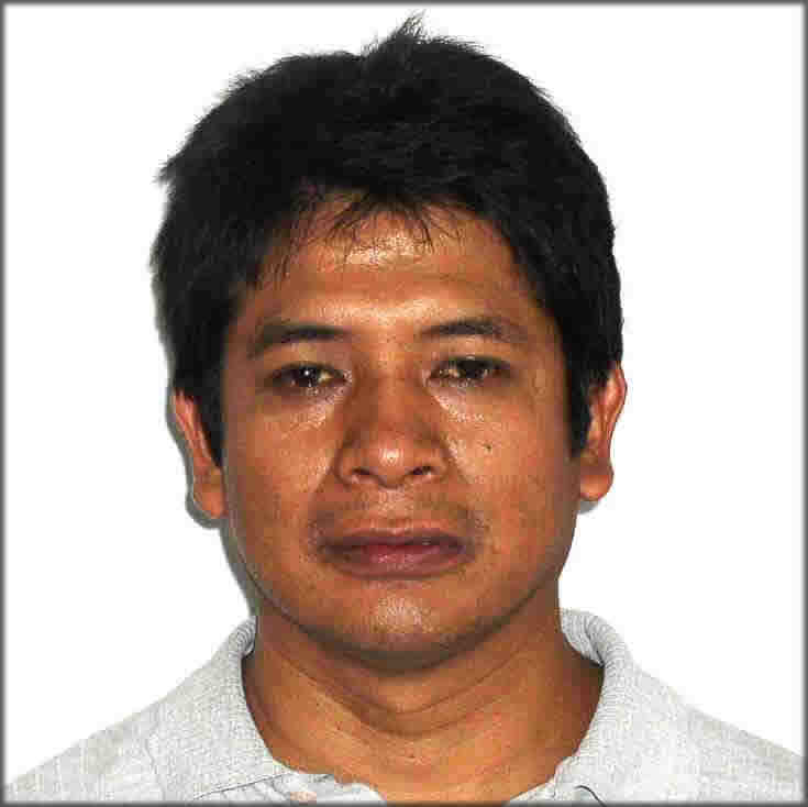 Dr. Aarón Flores Gil
